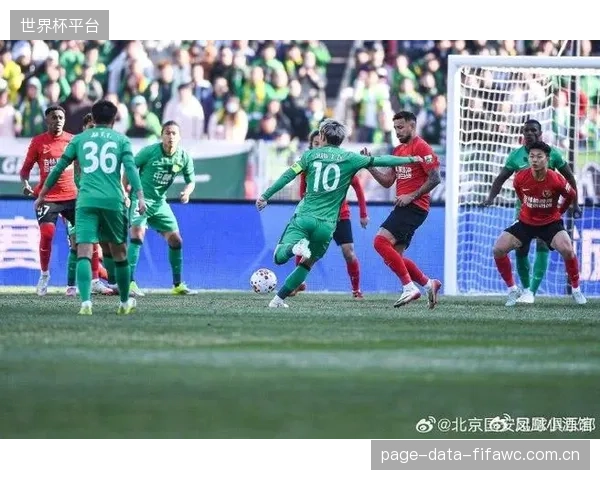 成都蓉城与北京国安共享赛季最长5连胜纪录，体现了其进攻体系在特定阶段的稳定性。